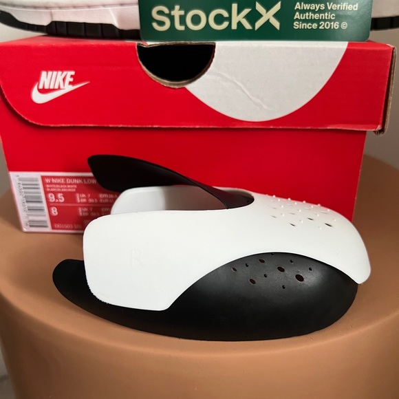 Nike Dunk Low W Sz 9.5 - Picture 7 of 9